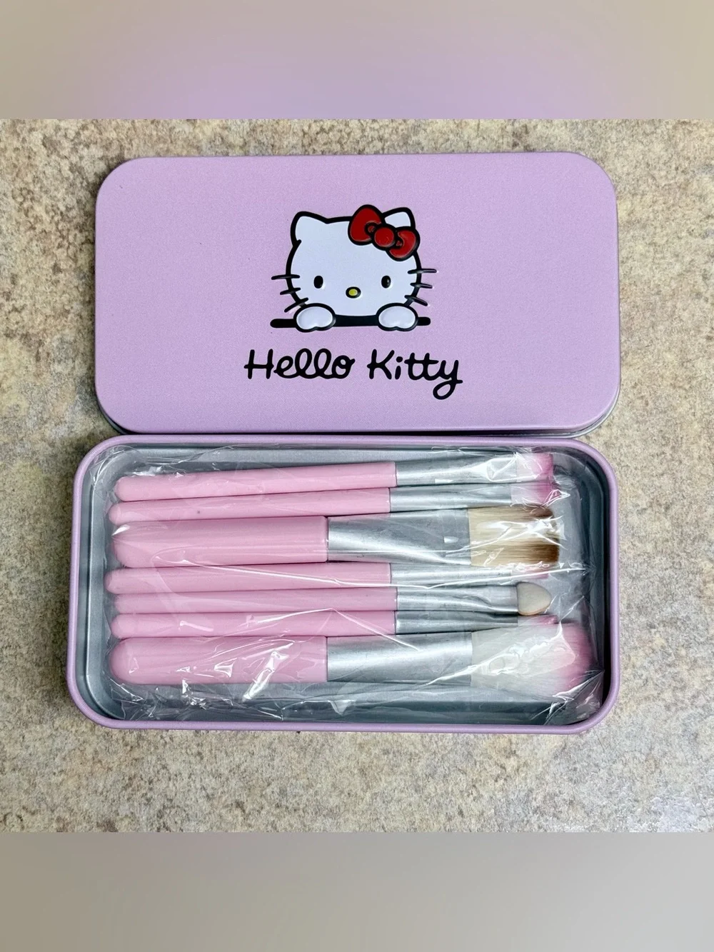 Hello Kitty Makeup Mini Brush Kit and Storage Box Set of 7 Pieces